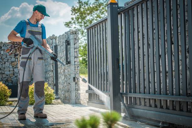 Best Animal Enclosure Cleaning  in Clementon, NJ